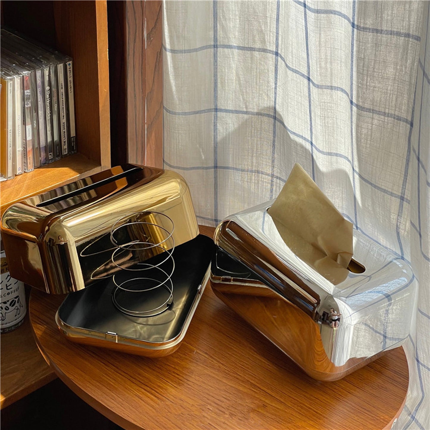 Tissue Box in Silvery & Gold