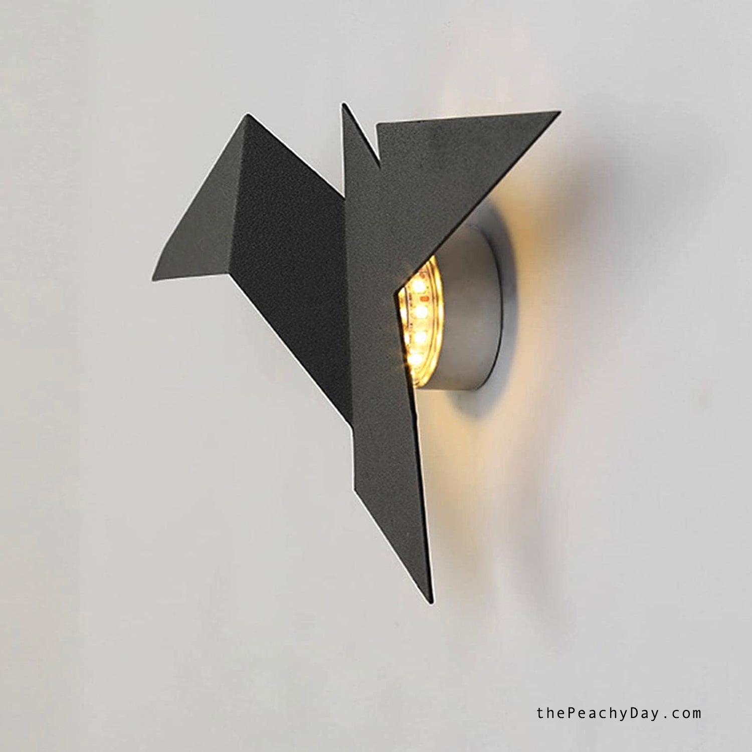 Modern Led Wall Lamp Iron Bird swallow Wall Lamps Living Room Bedroom Home Decor Stairs Light Bedside Wall Light Fixtures wall decorations LED Flying Bird Wall Lamp Wall Sconce Lighting Fixtures Interior Modern Indoor Lighting Night Lights for Home Cafe Bedroom Loft Study Corridor