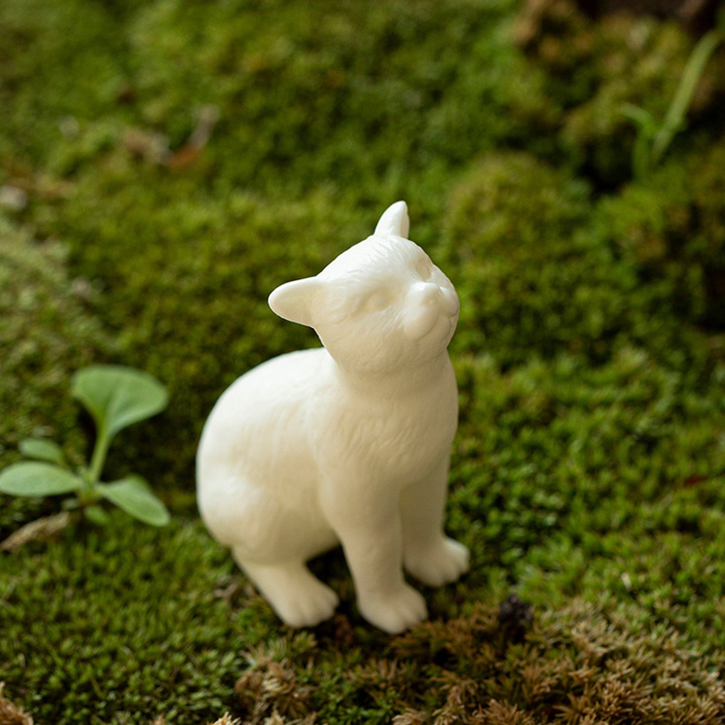 Mini White Ceramic Cat Statues Set