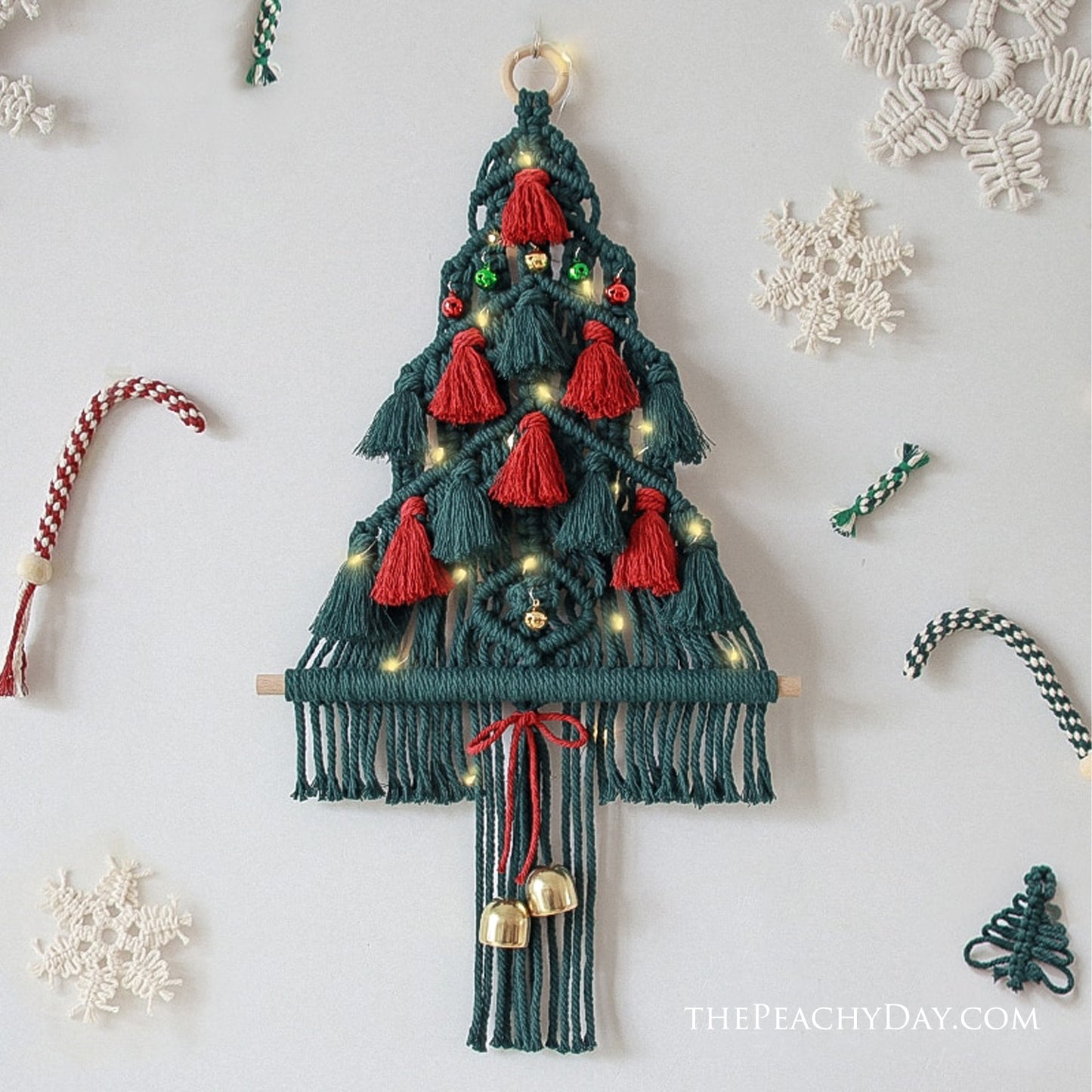Macrame Christmas Tree Wall Hanging Tapestry