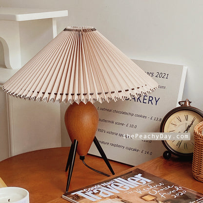 Vintage Pleated Table Lamp